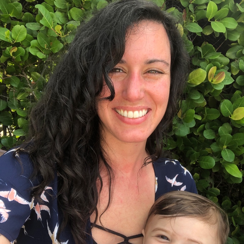 Meet your Posher, Larissa